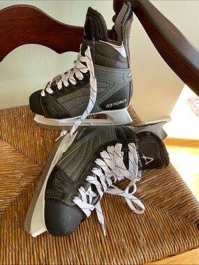 Ice Force Kid’s Hockey Skates - Black & Gray with White Laces size:3